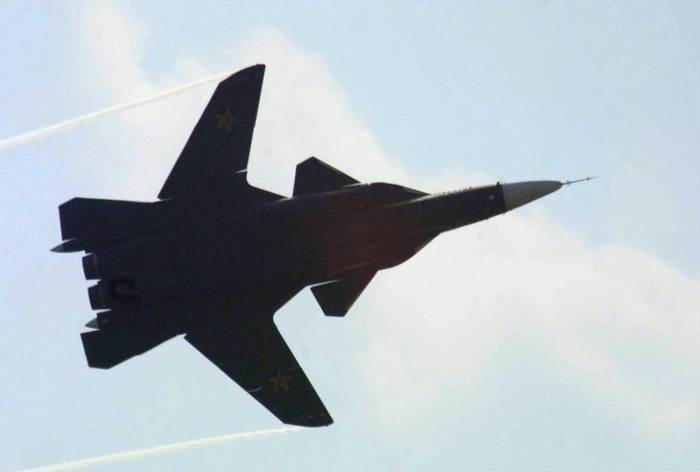 Самолет Беркут Су 47
