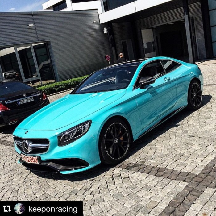 Mercedes e63 Coupe голубой