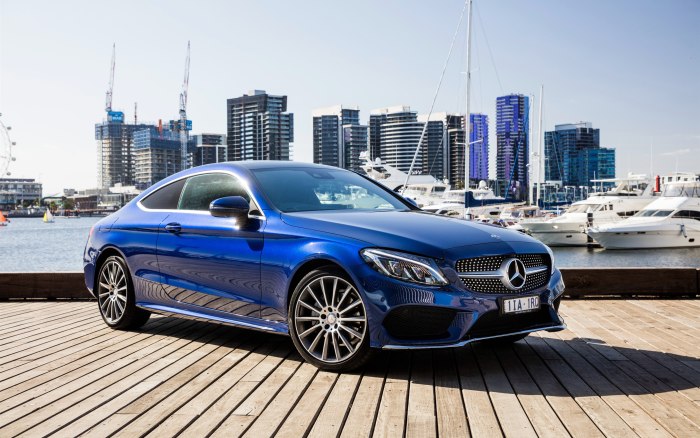 Мерседес-Бенц c200 Coupe