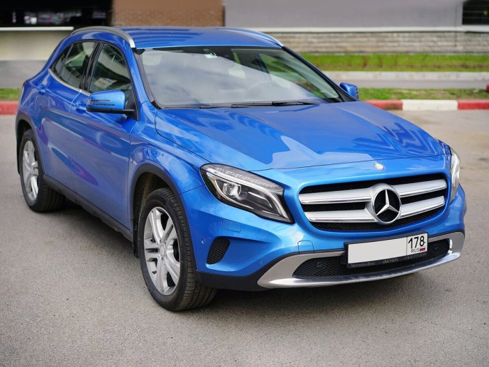 Мерседес GLA 200 седан