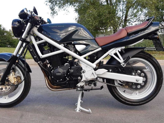 Suzuki GSF 400