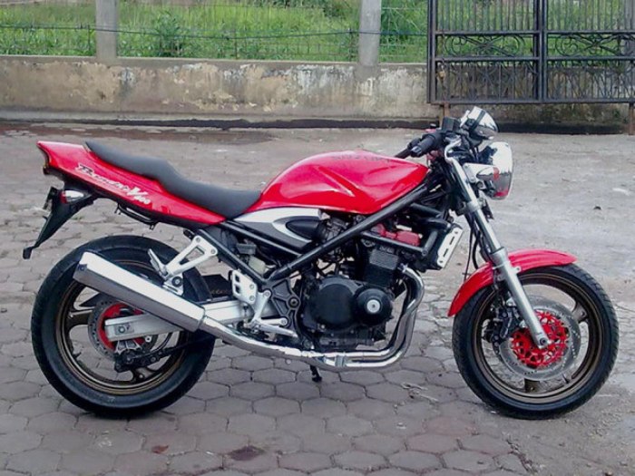 Мотоцикл Suzuki Bandit 400