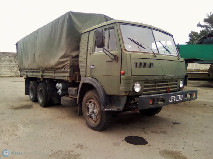 КАМАЗ 5320 бортовой тентованный