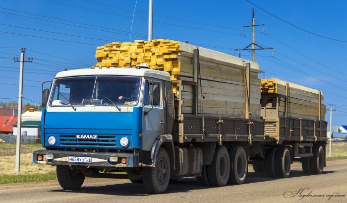 КАМАЗ 53212 бортовой