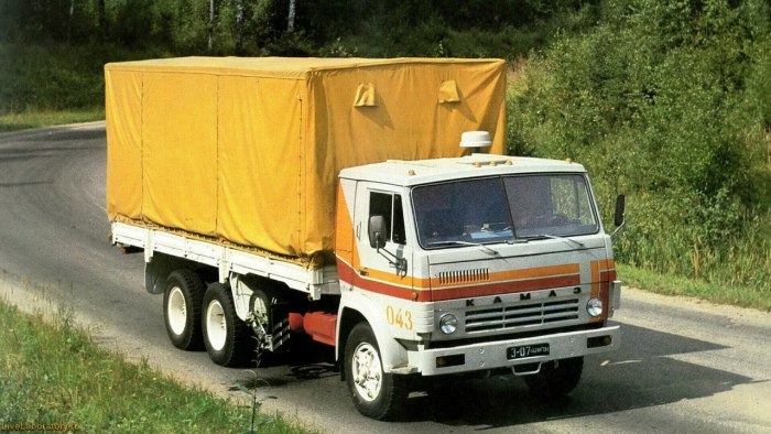 КАМАЗ 53212 тягач