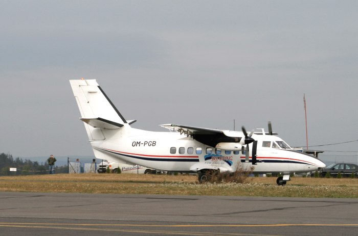 Let l-410 Turbolet салон