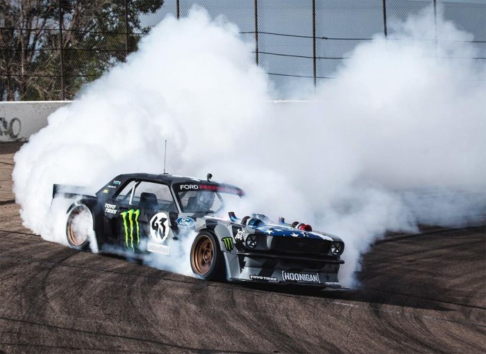 Ford Mustang Hoonicorn v2