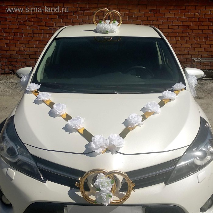 Украшение авто на свадьбу лентами