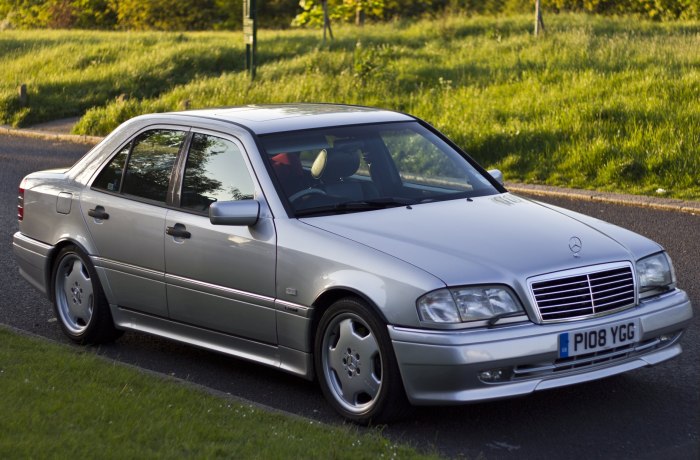 Mercedes Benz c220 w202