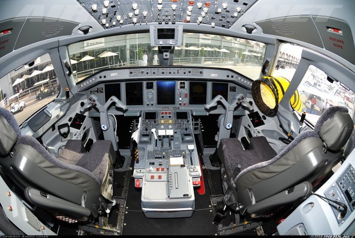 EMB 170 кабинв