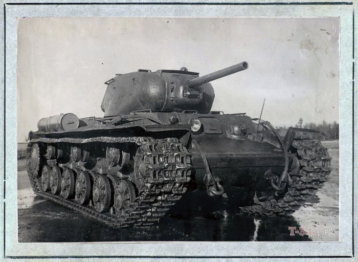 Тяжелый танк кв-1с