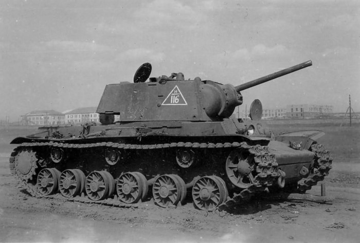 Танк кв 1 1942 года