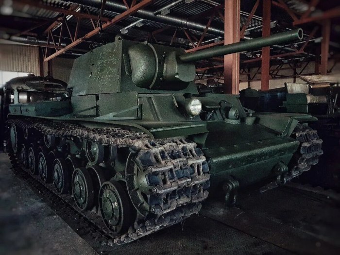 Тяжелый танк кв-1с