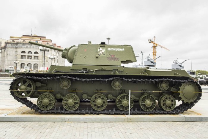 Кв-1 тяжёлый танк бронетехника СССР
