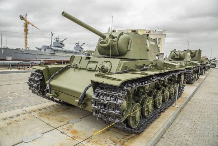 Танк кв-1