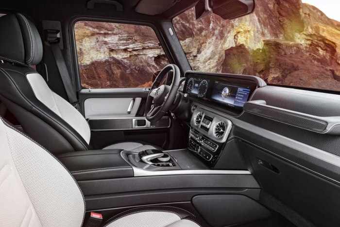 Mercedes-Benz g-class w464
