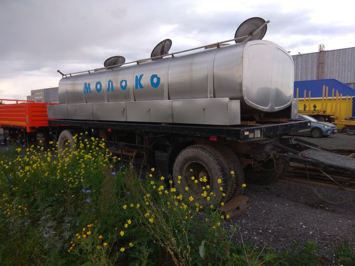 КАМАЗ 53312 молоковоз