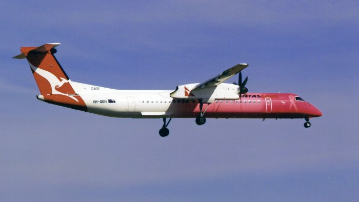 Самолет de Havilland Canada DHC 8-400 Dash 8q