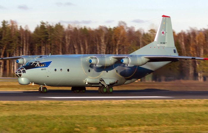 Самолеты АН-12 ВВС России