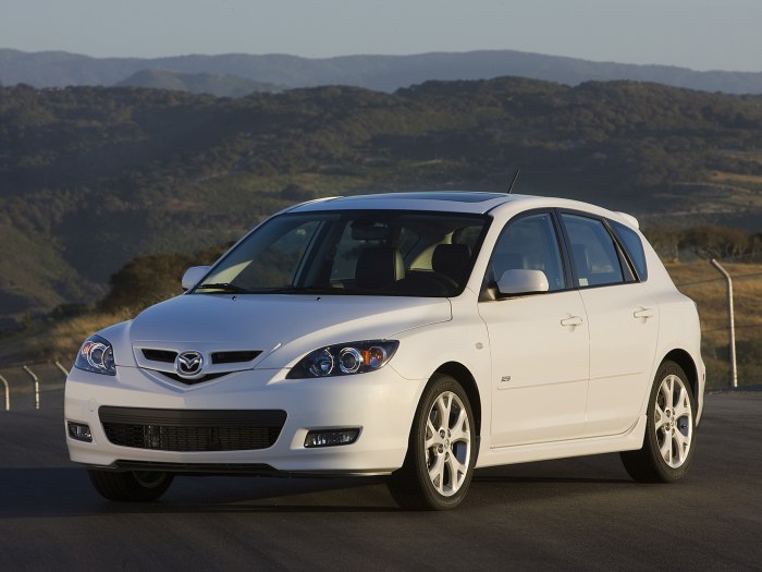 Mazda 3 BK хэтчбек