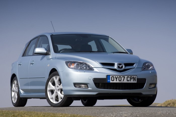 Mazda 3 BK хэтчбек