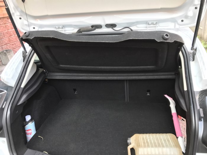 Ford Focus 3 хэтчбек полка в багажник