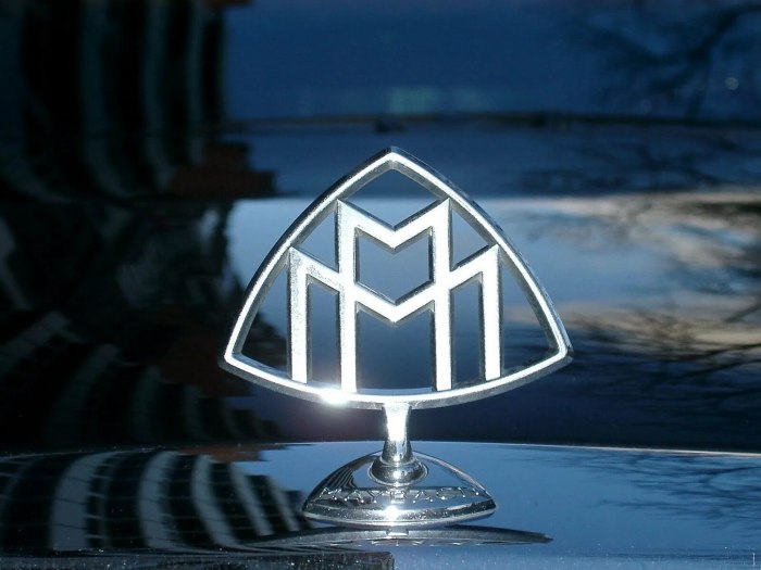Майбах-Мерседес логотип Мерседес