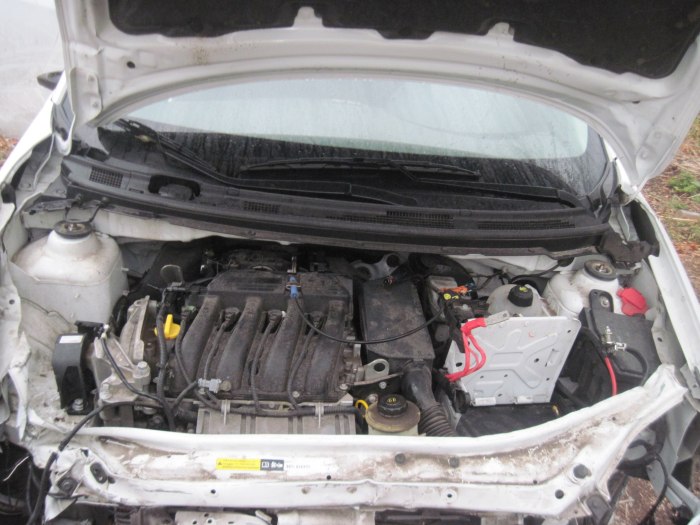 Nissan Almera g15 под капотом