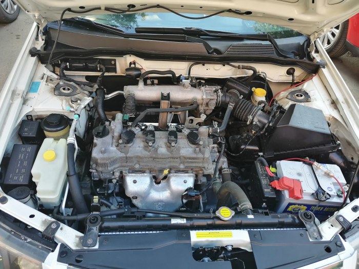 Nissan Almera Classic под капотом