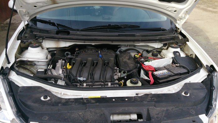 Nissan Almera g15 под капотом