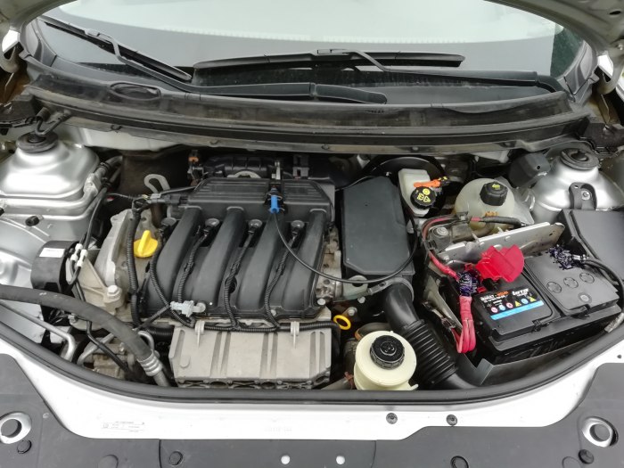 Nissan Almera 2014 под капотом
