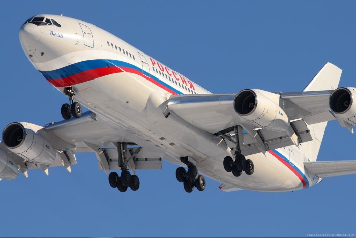 Ил-96-400 пассажирский самолёт
