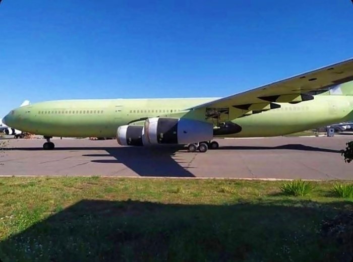 Самолет ил 96 400