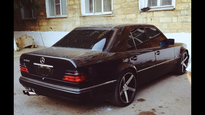 Mercedes Benz 124 волчок