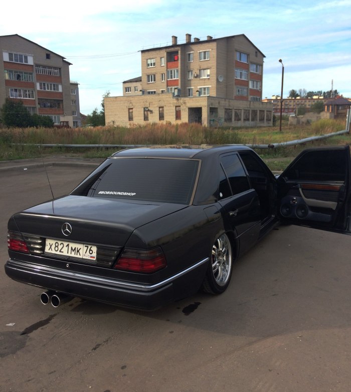 Мерседес w124 черный