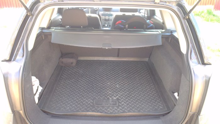 Коврик в багажник Opel Astra h 2008 универсал