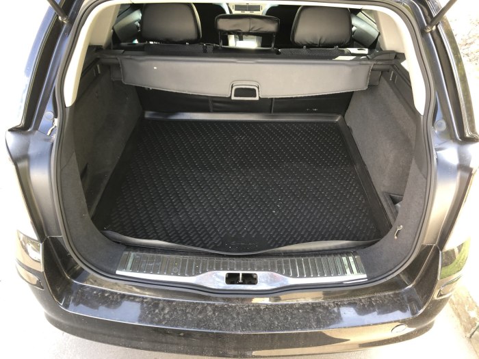 Opel Astra h универсал багажник