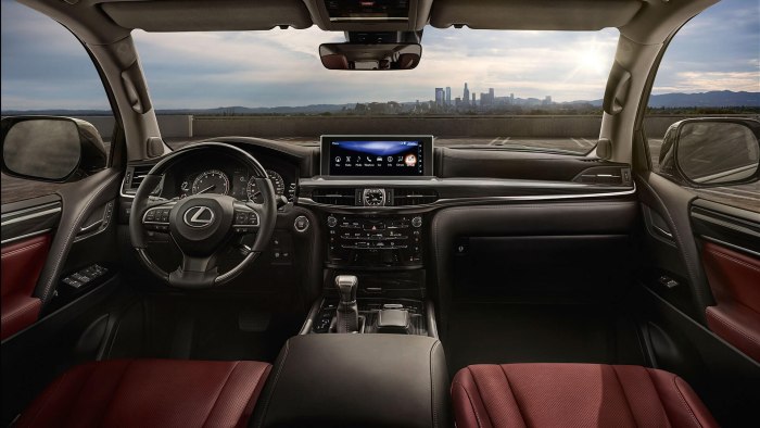 Lexus LX 2016
