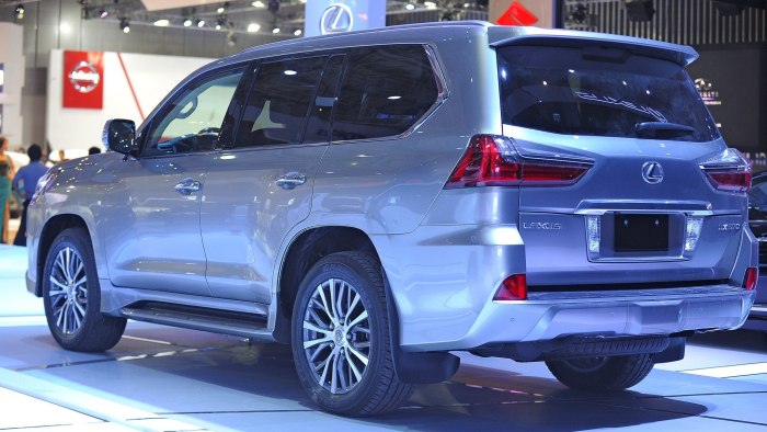 Lexus LX 570 2016