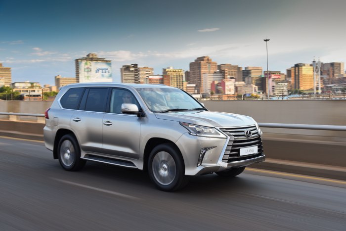 Lexus lx450d 2015