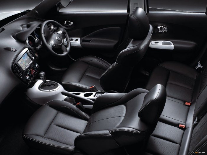 Nissan Juke 2012 салон
