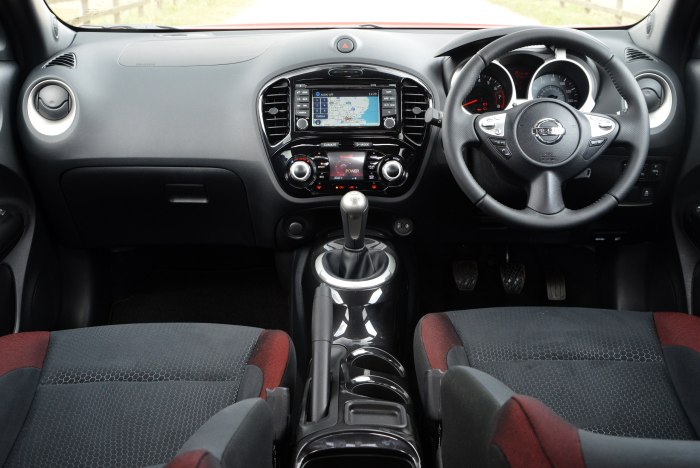 Nissan Juke 2013 салон