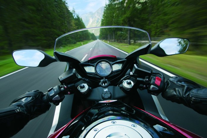 Honda VFR 800 руль