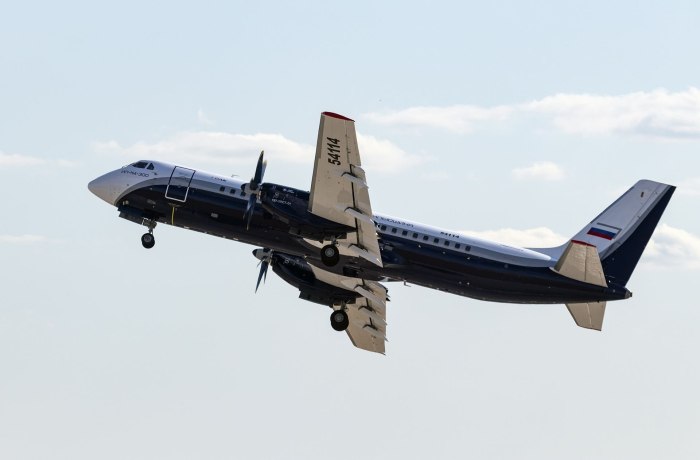 Самолет ил-114-300