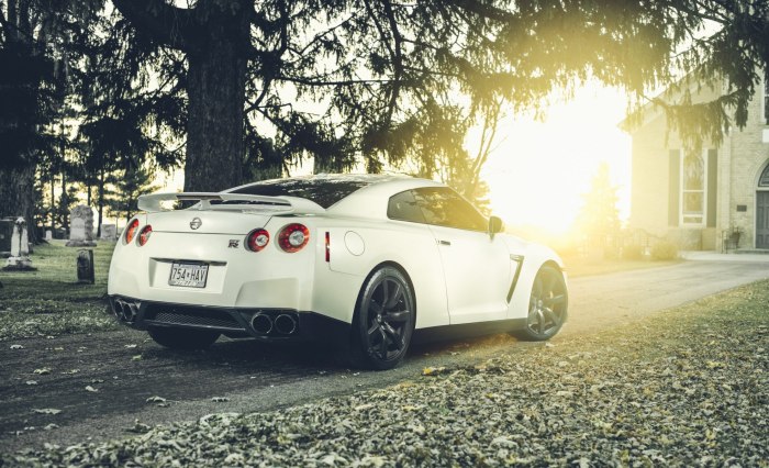 Nissan GTR r35 White