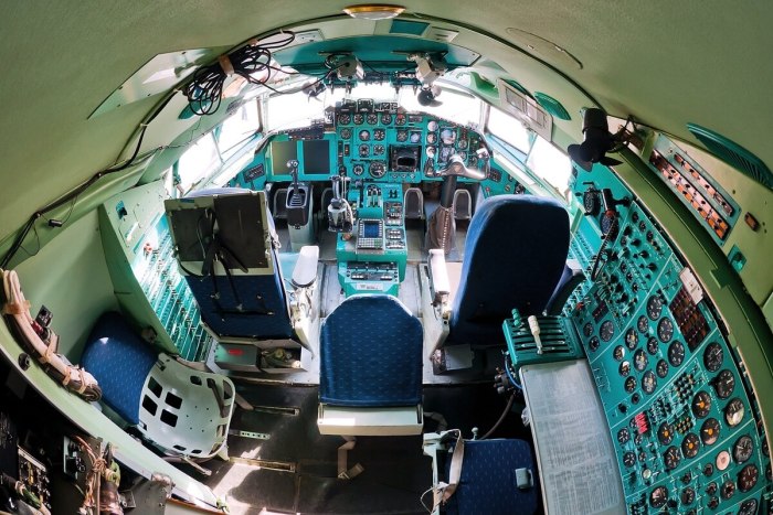 Ту 154 кабина
