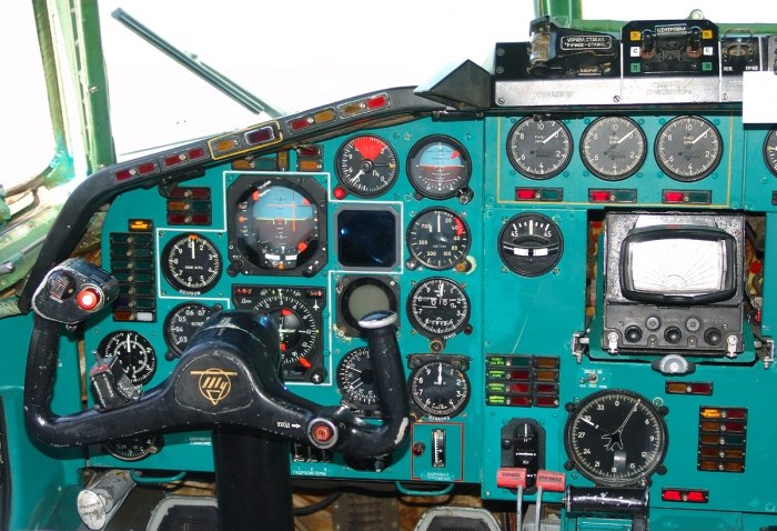 Ту 154 кабина