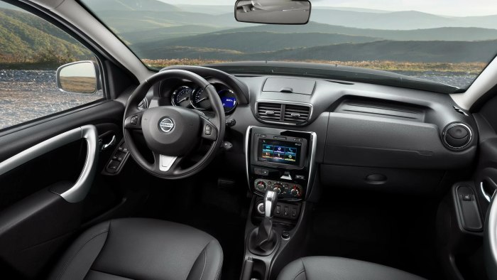 Nissan Terrano 2014 салон