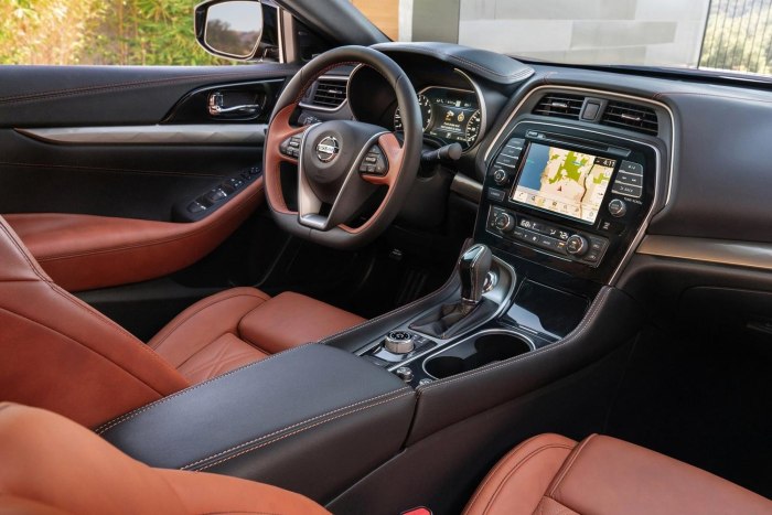 Nissan maxima 2019