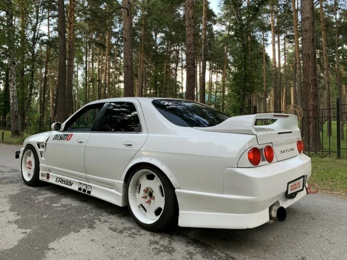 Nissan Skyline r33 sedan